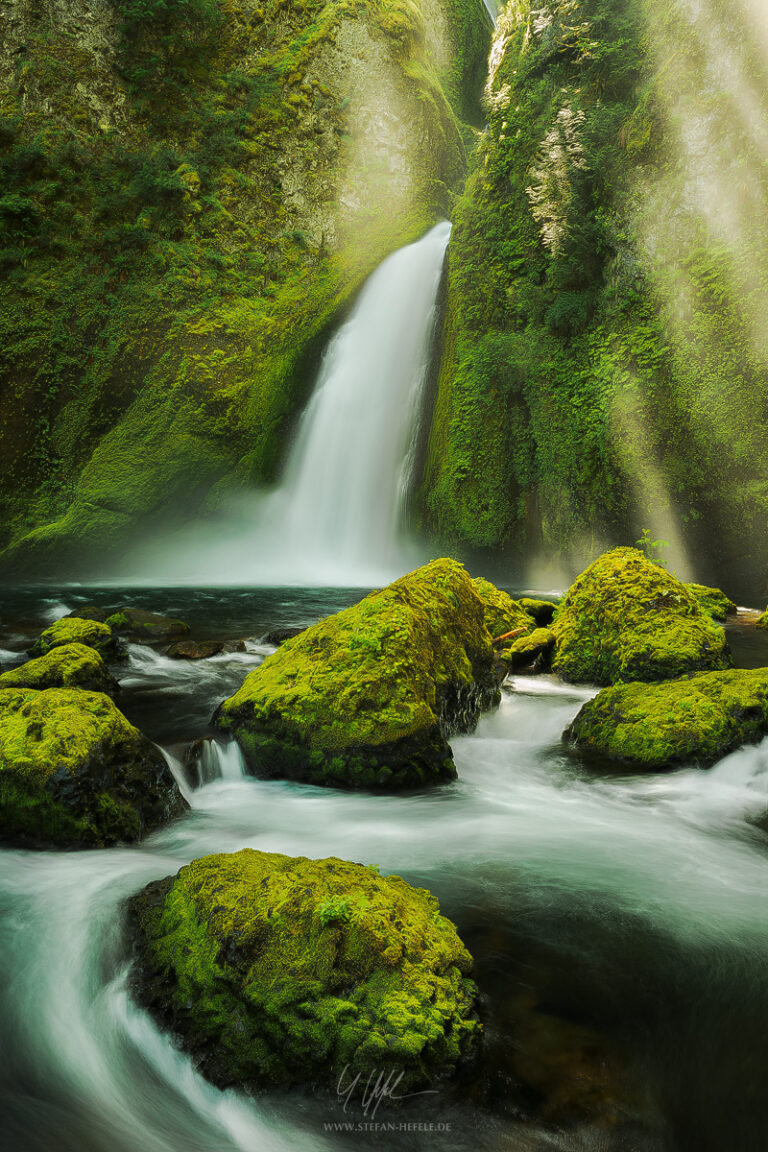 USA; United; States; America; Columbia; River; Gorge; Waterfall; Wahclella; Fall; Light; Rays; God; Rays; Moss; Water; Colors; Landscape; Photography; Stefan; Hefele;Portrait; D800E, creation